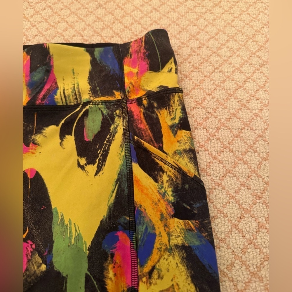 Lululemon Wunder Train High-Rise Crop 23" in Undertone Black Multi women’s 6 - Picture 9 of 9